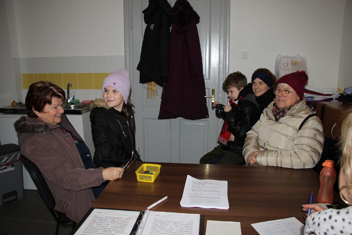 2025-12-14-gyertyakereső