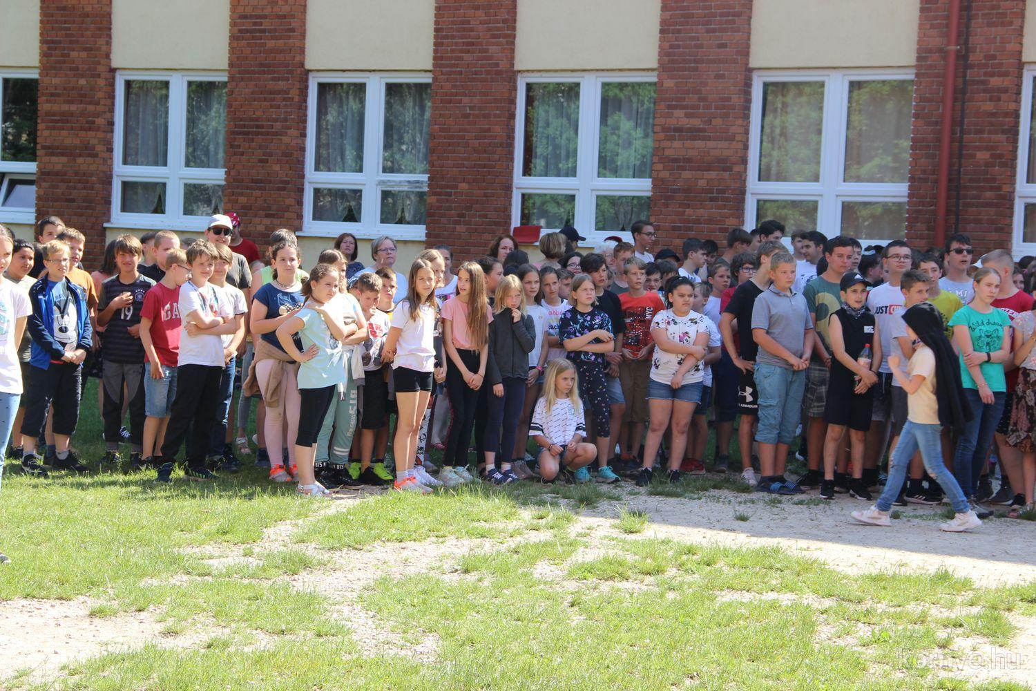 2022-06-13-zenésszünet